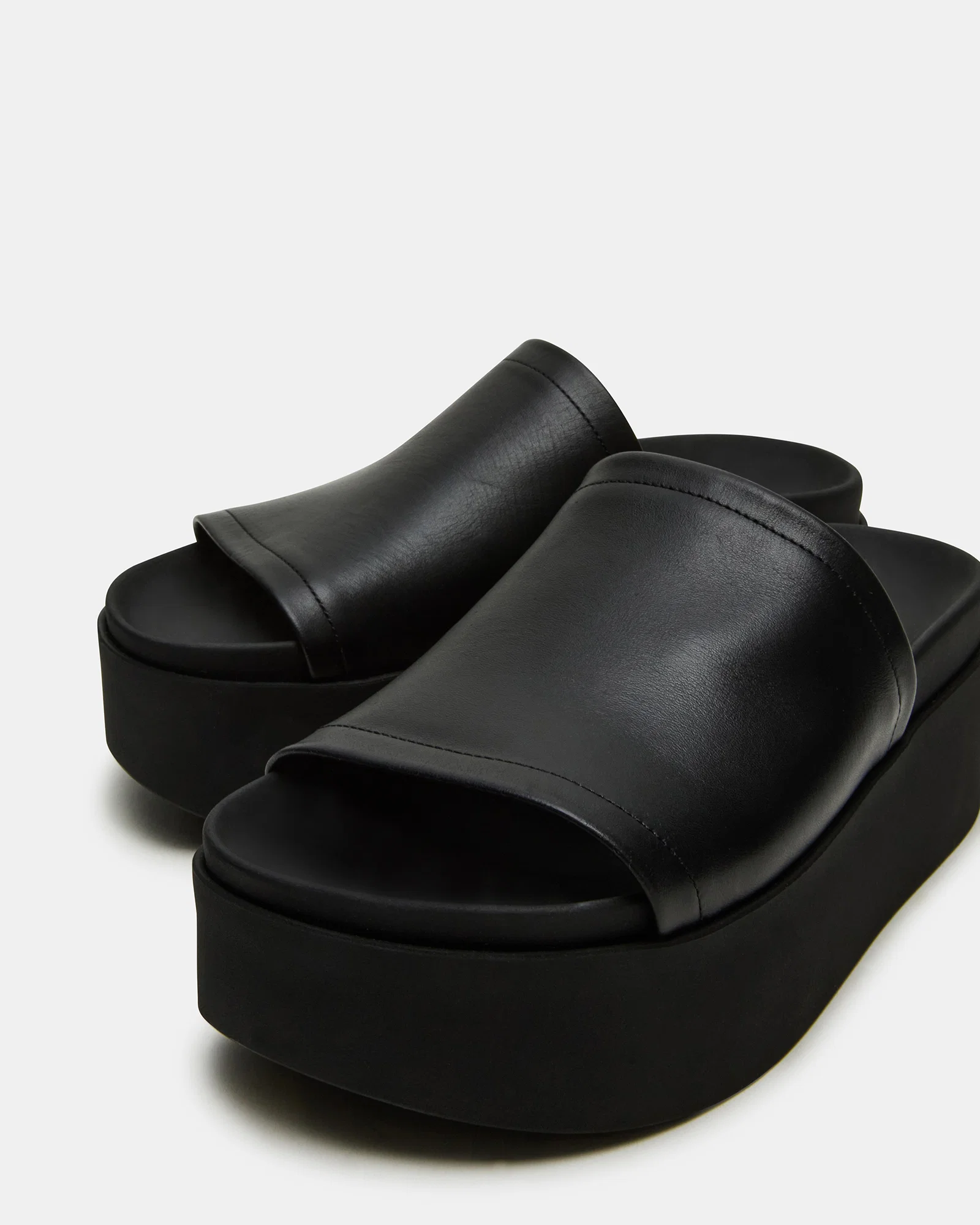 ARWEN BLACK LEATHER - Image 4